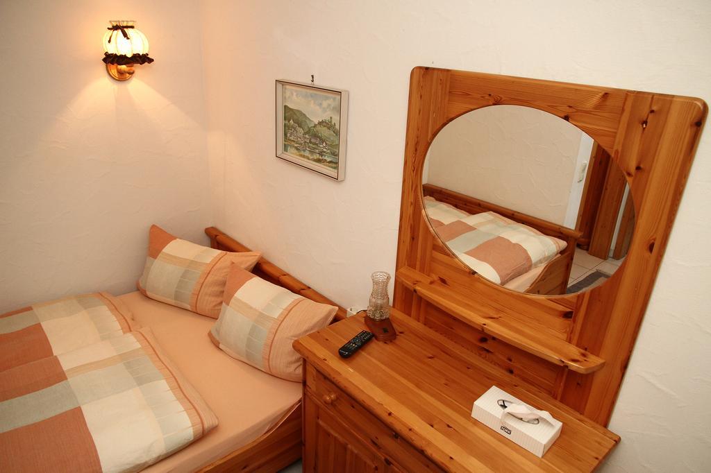 Heidi'S Haeuschen Apartment Schollbrunn Bagian luar foto